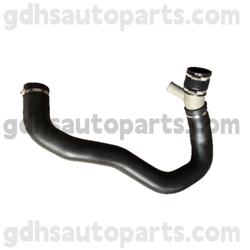 320249 ஈவோக் ஓ எண் இன்டர்கூலரிடமிருந்து நிசென்ஸ் வெளியேற்றும் குழாய். LR024305